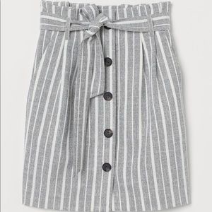 H&M paper bag skirt
